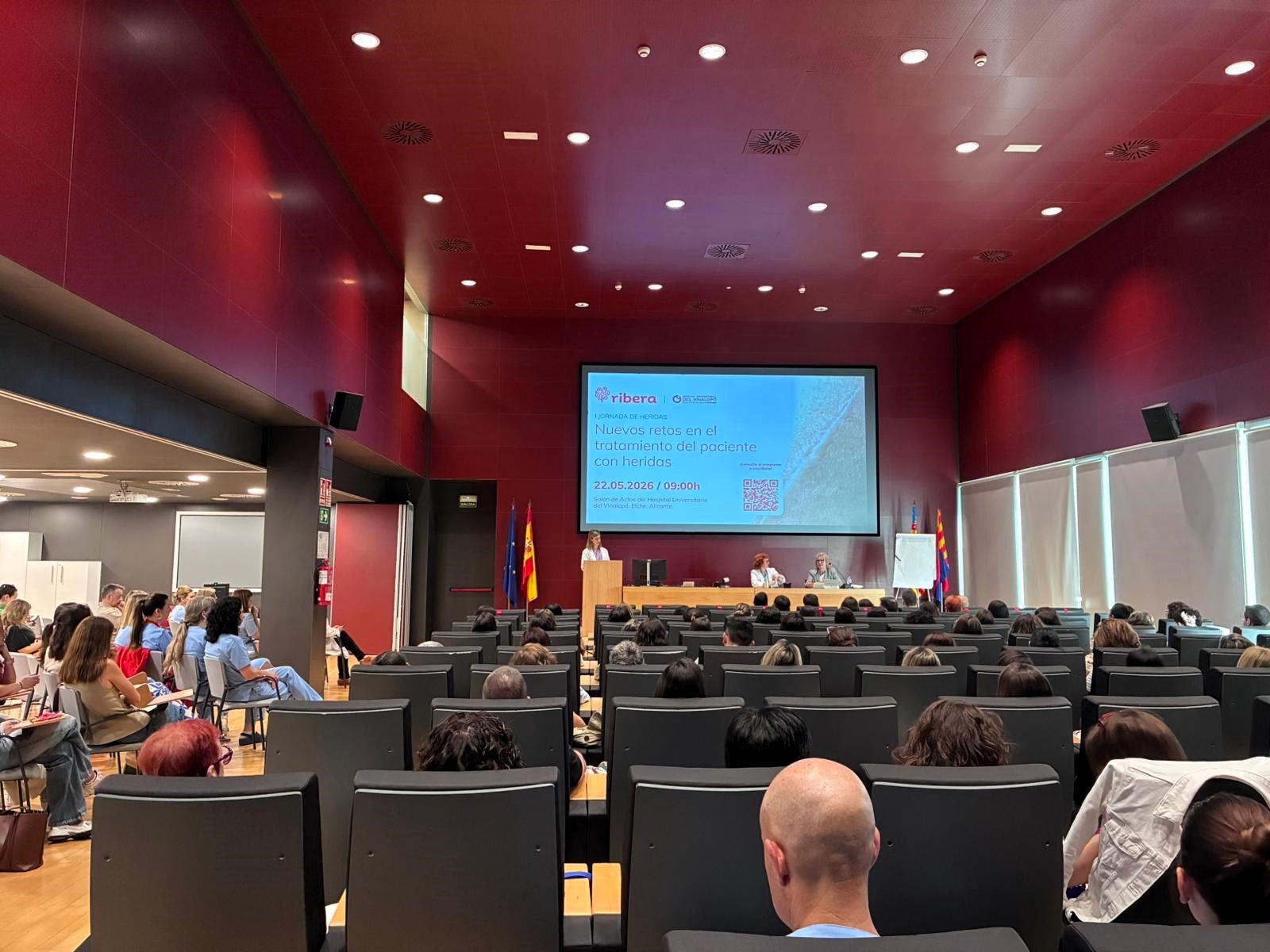 El Hospital del Vinalopó de Elche reúne a más de 800 sanitarios en unas jornadas sobre heridas de la Comunitat Valenciana El Hospital del Vinalopó de Elche reúne a más de 800 sanitarios en unas jornadas sobre heridas de la Comunitat Valenciana