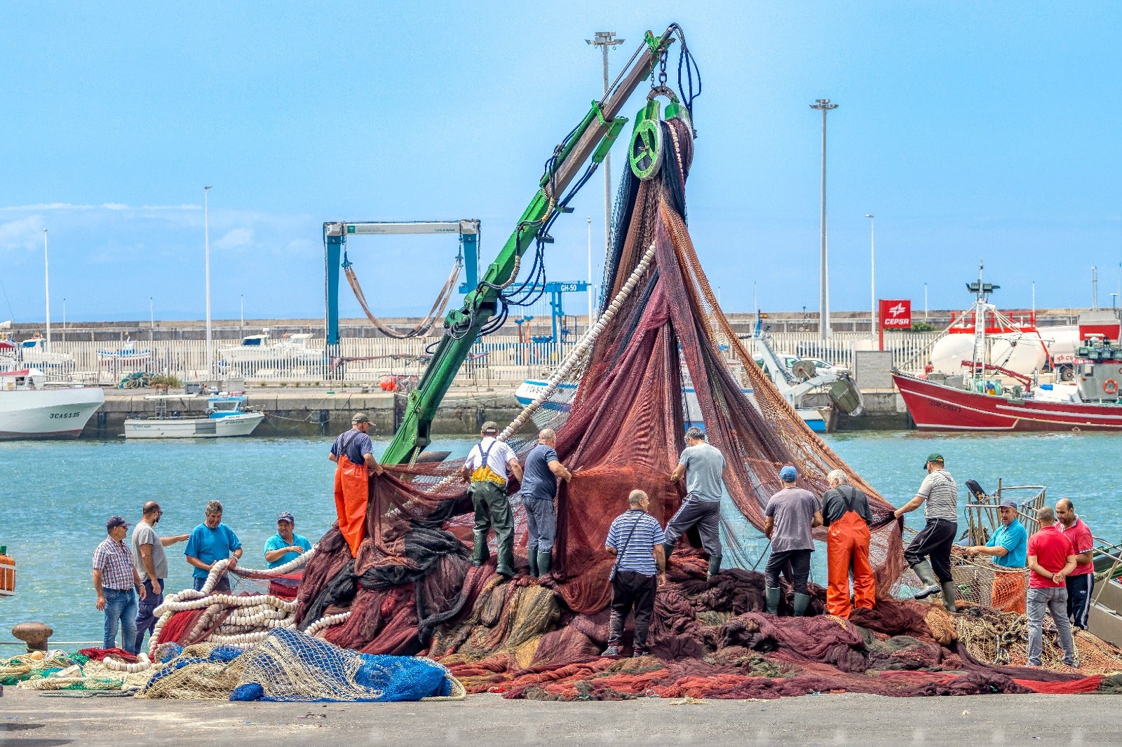 FECOPESCA y la Cofradía de Pescadores de Barbate lamentan que la visita de la Comisión de Pesca "no sirviera para conocer la situación de la flota artesanal" FECOPESCA y la Cofradía de Pescadores de Barbate lamentan que la visita de la Comisión de Pesca "no sirviera para conocer la situación de la flota artesanal"