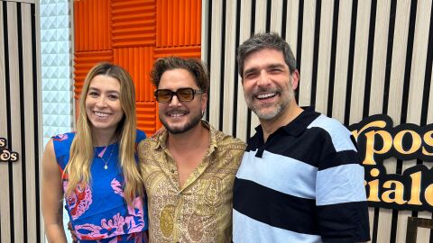 Manuel Carrasco con Eva Soriano y Nacho Garc&iacute;a en Cuerpos especiales
