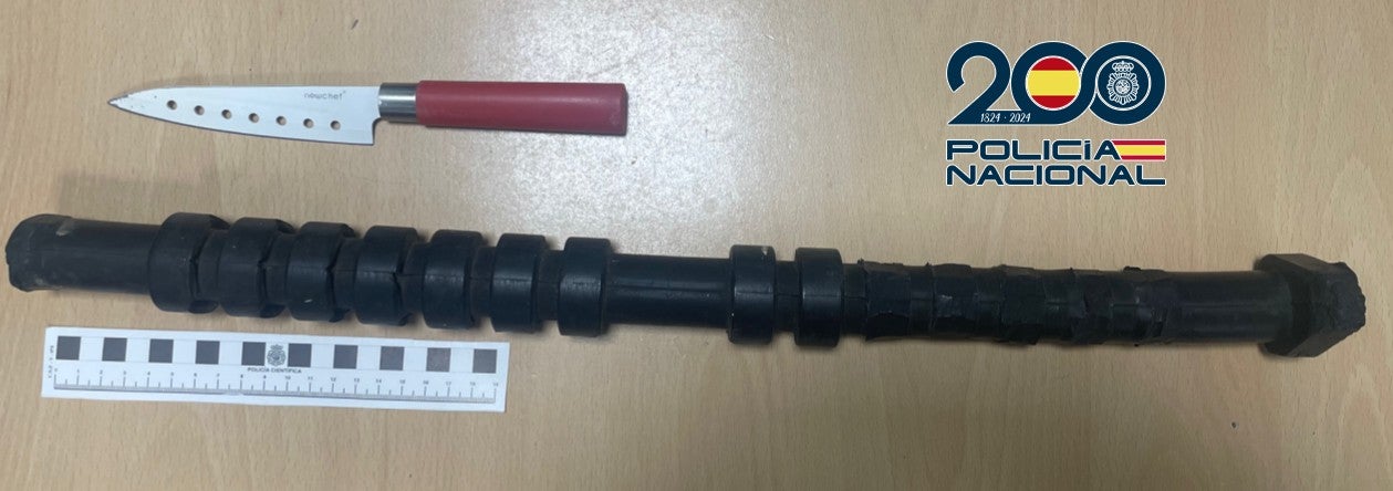 Detenido un hombre tras amenazar de muerte a otro con un cuchillo y una barra de hierro en el Zaidín Detenido un hombre tras amenazar de muerte a otro con un cuchillo y una barra de hierro en el Zaidín