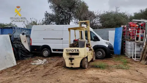 Detenido el dueño de un centro de residuos por robo de más de 9 toneladas de cobre de una planta solar Detenido el dueño de un centro de residuos por robo de más de 9 toneladas de cobre de una planta solar