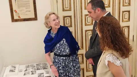 Anita Peñuelas, hija del profesor Marcelino Peñuelas, ha cedido los fondos de su padre al IEA. Anita Peñuelas, hija del profesor Marcelino Peñuelas, ha cedido los fondos de su padre al IEA.