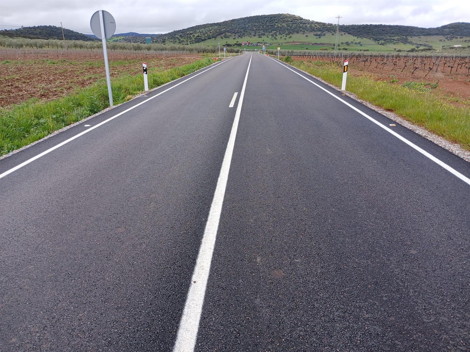 La Diputación de Badajoz licita por 1,3 millones obras de humanización de travesías en carreteras provinciales La Diputación de Badajoz licita por 1,3 millones obras de humanización de travesías en carreteras provinciales