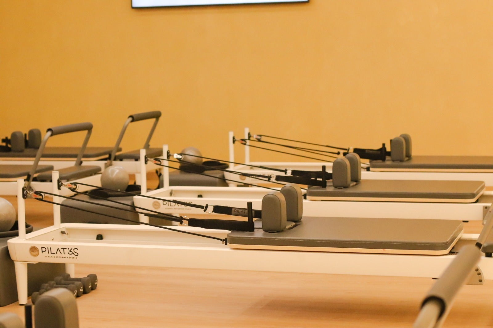 HIIT, Pilates Reformer y comunidad: así es la experiencia fitness de TRIB3 Valencia episode artwork