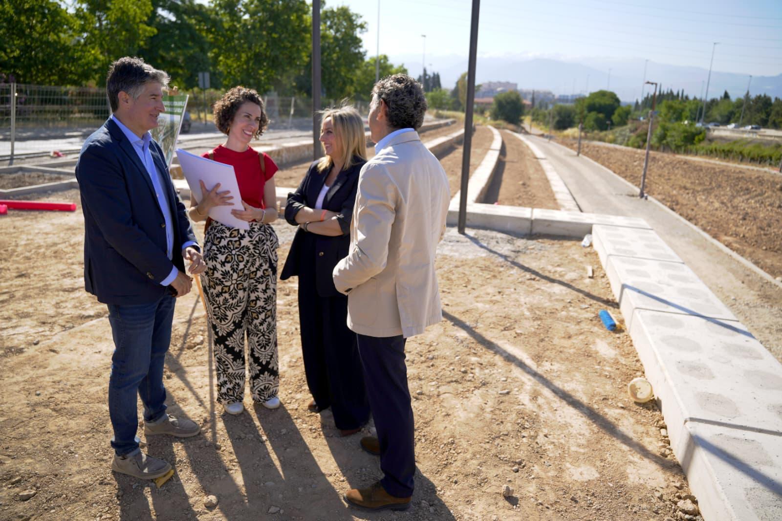 Granada saca a licitación la segunda fase del Parque de las Familias para sumar 20.000 metros cuadrados de zonas verdes junto a la Vega Granada saca a licitación la segunda fase del Parque de las Familias para sumar 20.000 metros cuadrados de zonas verdes junto a la Vega