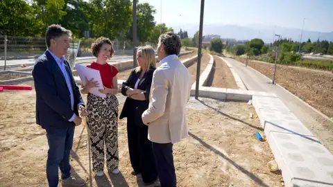 Granada saca a licitación la segunda fase del Parque de las Familias para sumar 20.000 metros cuadrados de zonas verdes junto a la Vega Granada saca a licitación la segunda fase del Parque de las Familias para sumar 20.000 metros cuadrados de zonas verdes junto a la Vega