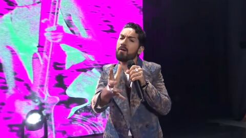 Fito Robles de Silo&eacute; en el homenaje a Robe Iniesta de los Premios de la Academia de la M&uacute;sica