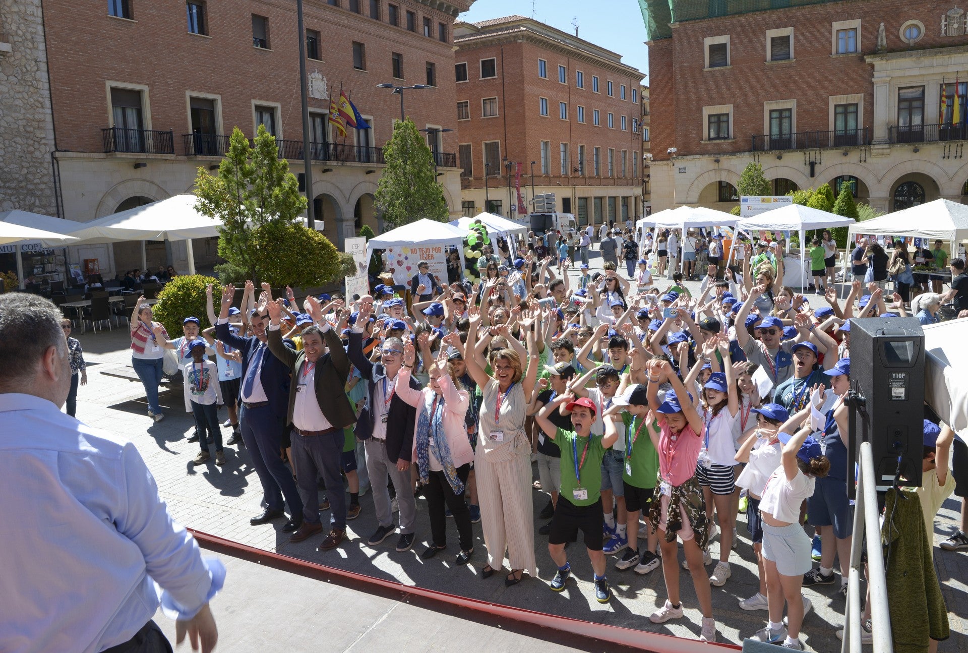 Casi 300 alumnos turolenses aprenden a emprender Casi 300 alumnos turolenses aprenden a emprender