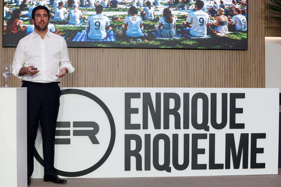 Riquelme reduciría a la mitad la cuota al socio hasta que el Madrid gane la Champions Riquelme reduciría a la mitad la cuota al socio hasta que el Madrid gane la Champions