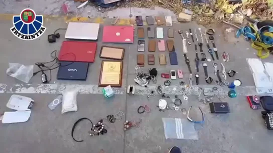 Operativo policial en dos fábricas abandonadas de Vitoria Operativo policial en dos fábricas abandonadas de Vitoria