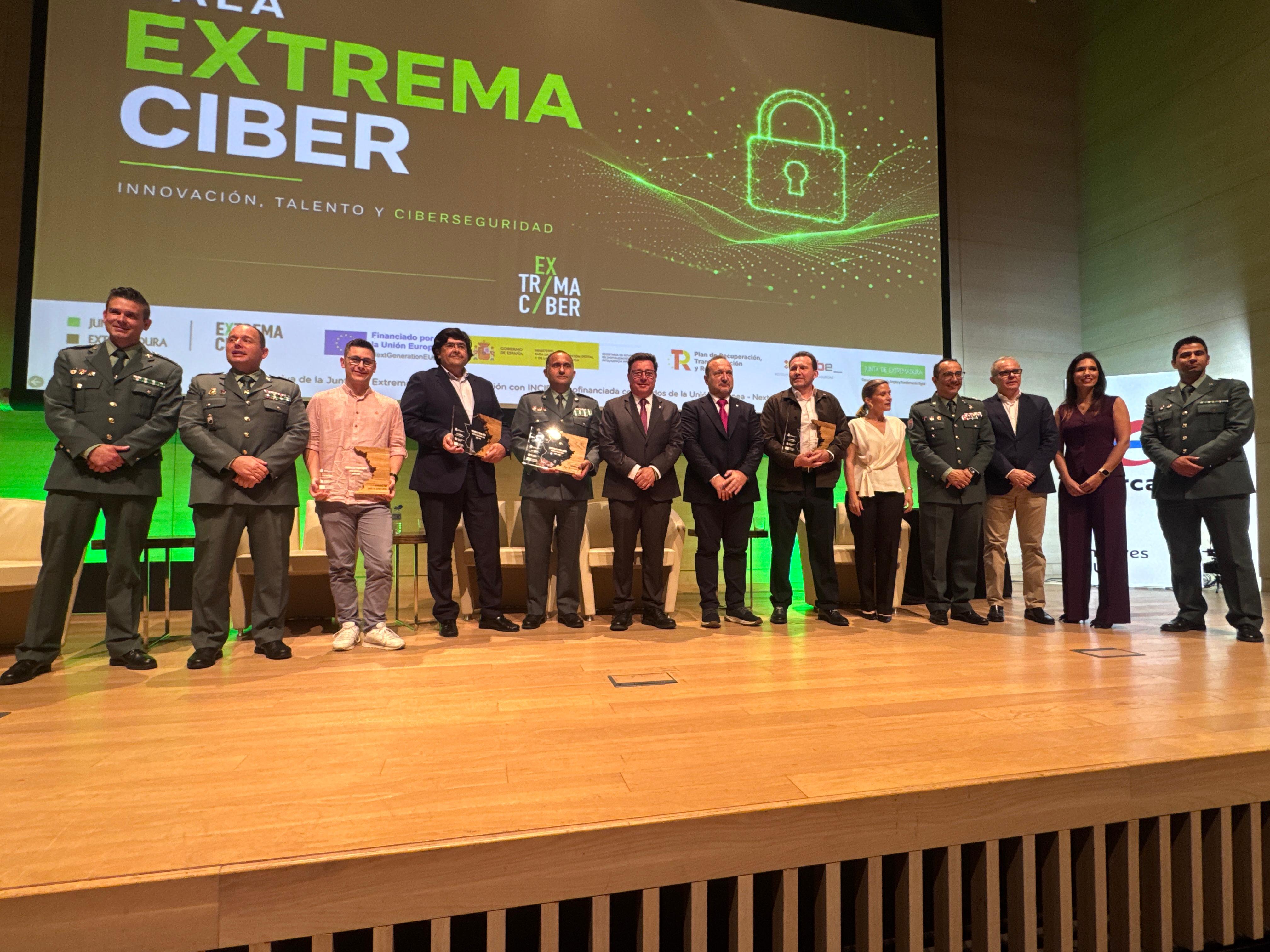La Junta destaca el talento y la capacidad de Extremadura para liderar la ciberseguridad desde la cooperación público-privada La Junta destaca el talento y la capacidad de Extremadura para liderar la ciberseguridad desde la cooperación público-privada