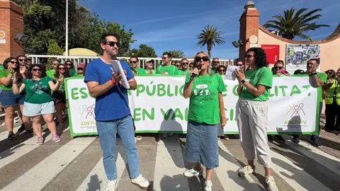 Directores de centro piden a Educación una negociación "real y digna" para desconvocar la huelga: "Se está alargando" - Directores de centro piden a Educación una negociación "real y digna" para desconvocar la huelga: "Se está alargando" -