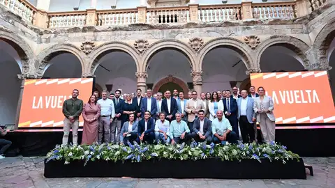 Granada se prepara para el desenlace de La Vuelta desde el Castillo de La Calahorra Granada se prepara para el desenlace de La Vuelta desde el Castillo de La Calahorra