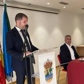 escribano llega a Viator escribano llega a Viator