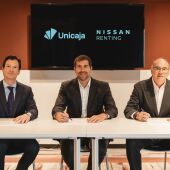Unicaja y Nissan impulsan la movilidad sostenible de empresas y autónomos con un acuerdo de renting de vehículos eléctricos