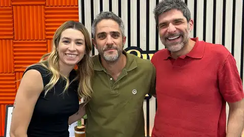 Roberto Leal con Eva Soriano y Nacho García en Cuerpos especiales Roberto Leal con Eva Soriano y Nacho García en Cuerpos especiales