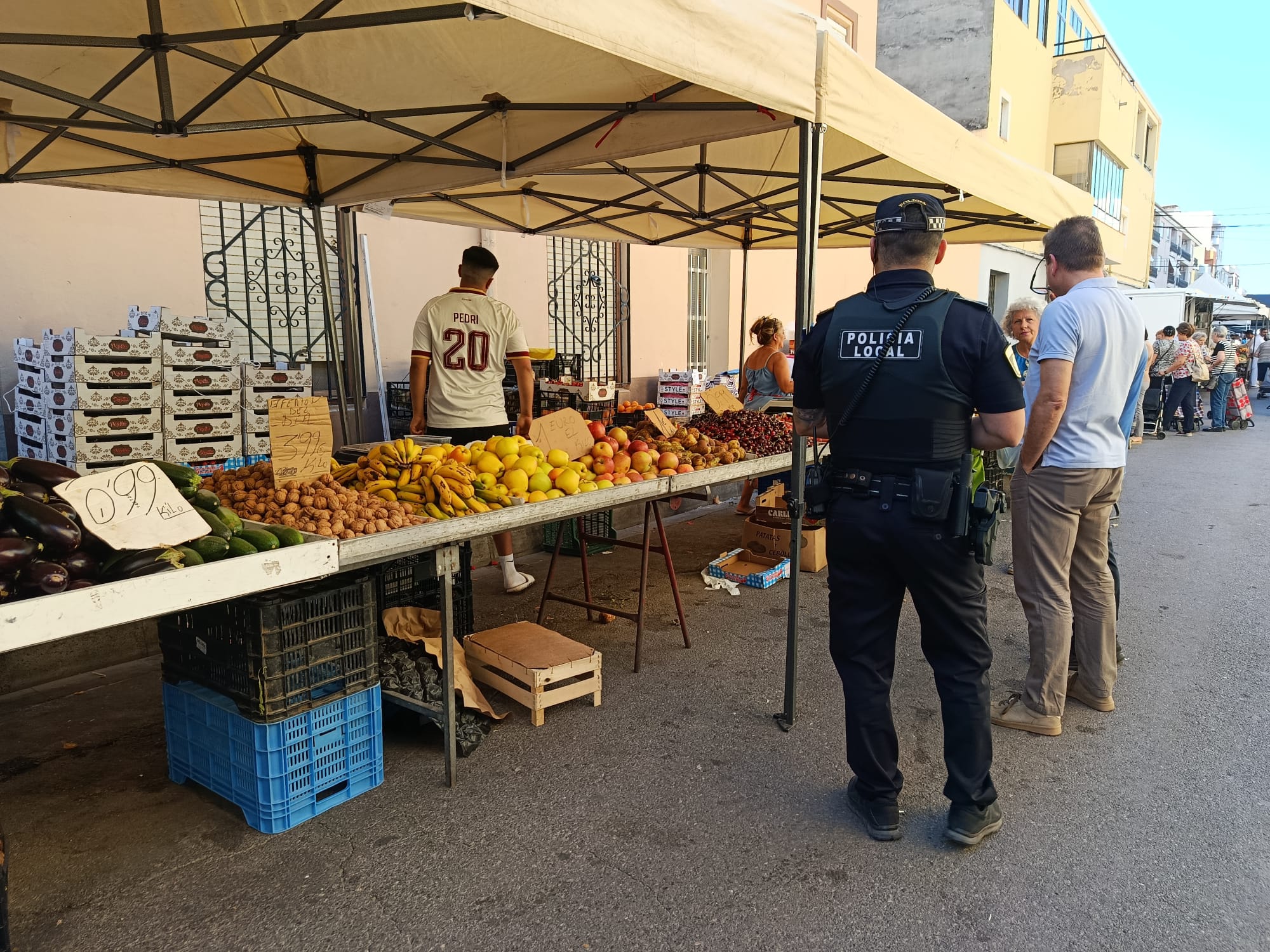 Nules implanta un sistema de control de venta ambulante de fruta para evitar robos en el campo Nules implanta un sistema de control de venta ambulante de fruta para evitar robos en el campo