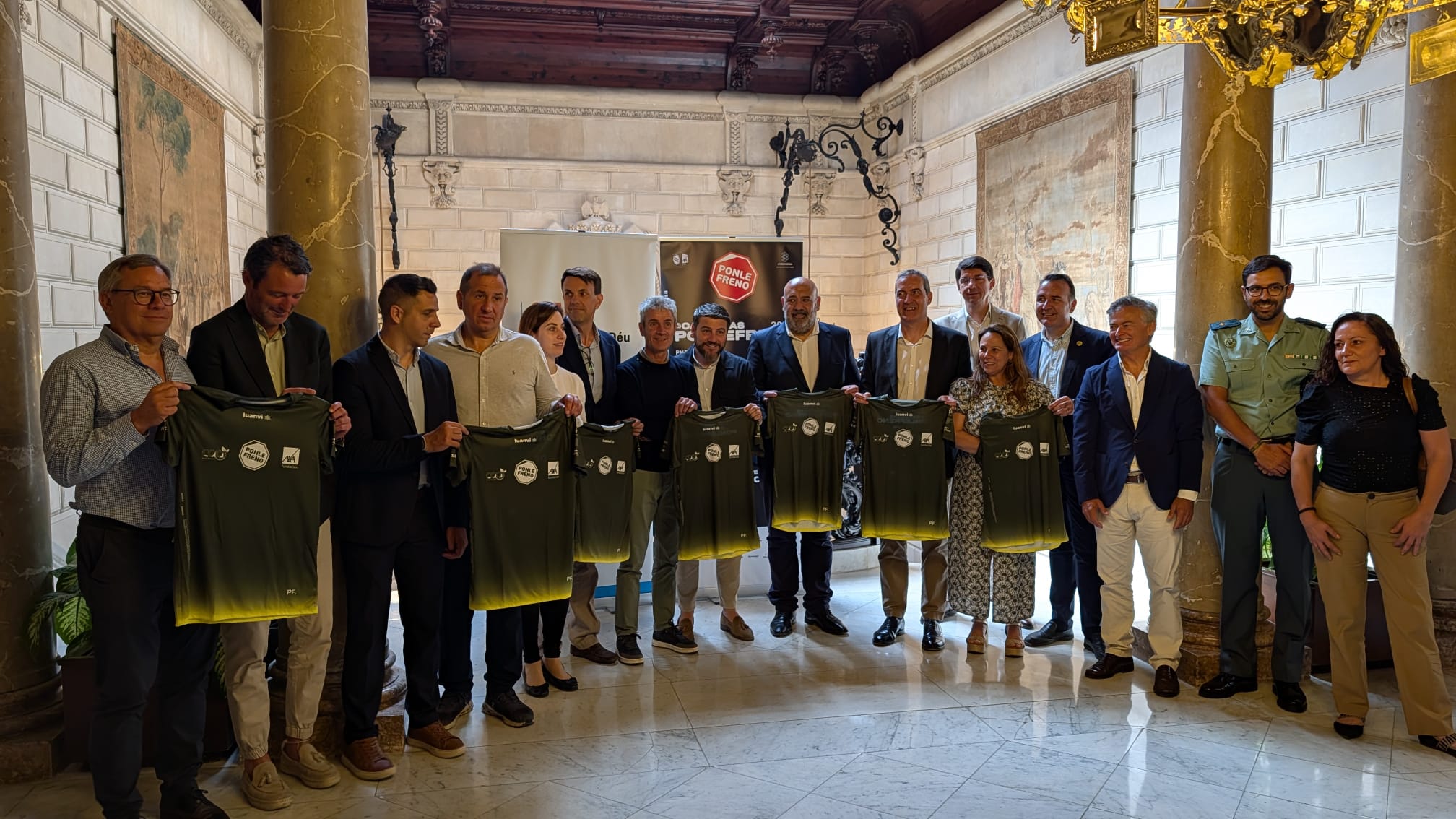 Martín Fiz: "Espero que la gente participe en esta carrera solidaria en Palma" Martín Fiz: "Espero que la gente participe en esta carrera solidaria en Palma"