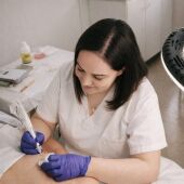 El área de salud de Elda implanta la micropigmentación areolar como parte del proceso asistencial del abordaje del cáncer de mama.