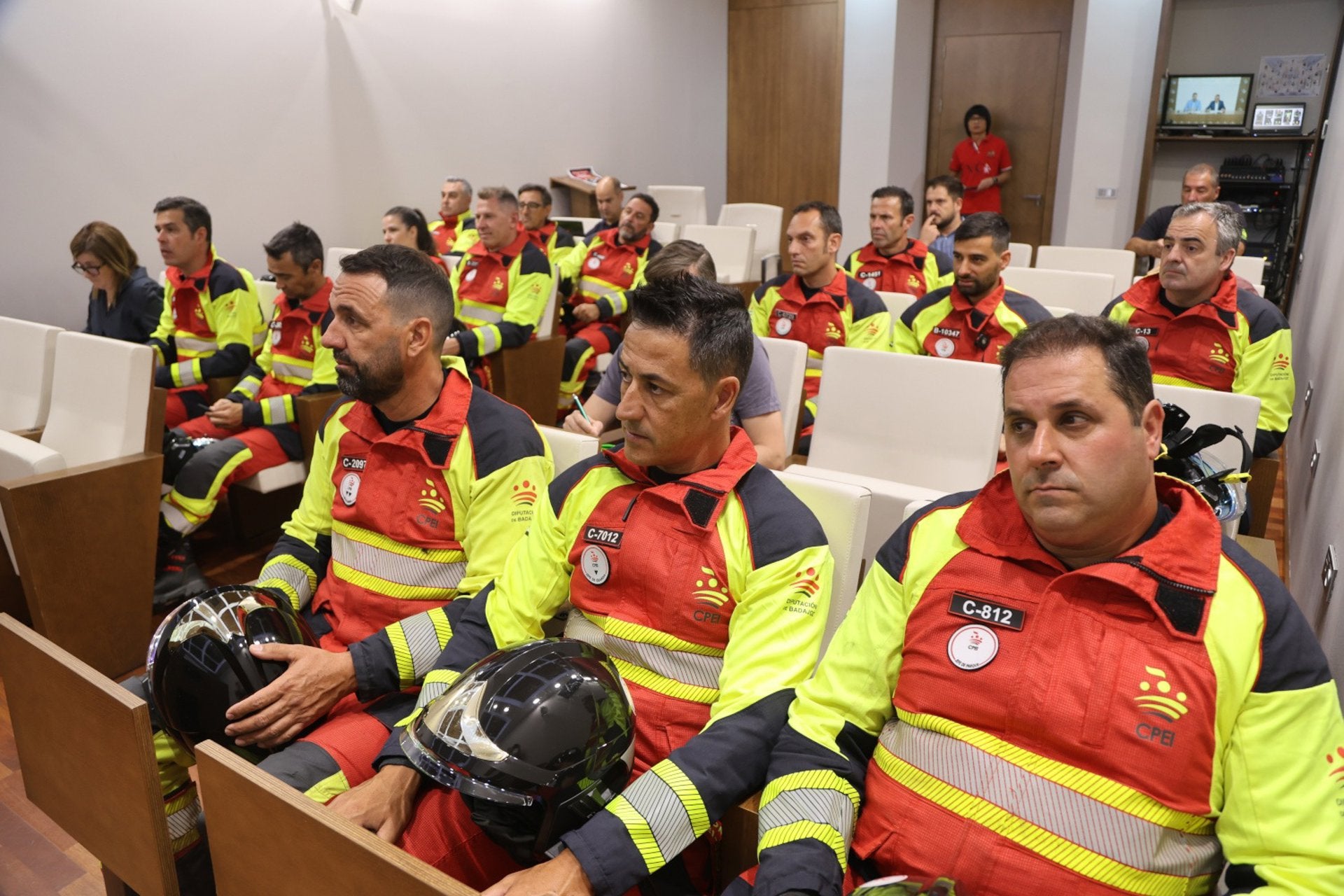 El Consorcio de Prevención y Extinción de Incendios de Diputación de Badajoz creará 29 plazas de bombero del subgrupo C1 El Consorcio de Prevención y Extinción de Incendios de Diputación de Badajoz creará 29 plazas de bombero del subgrupo C1