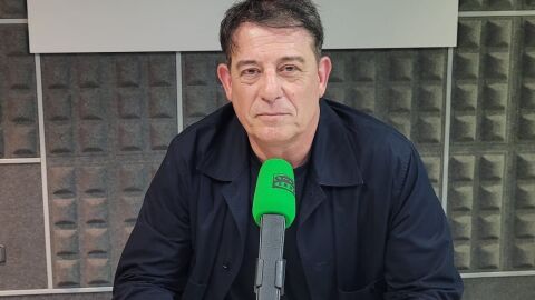 O secretario xeral do PSdG-PSOE, Jos&eacute; Ram&oacute;n G&oacute;mez Besteiro, en Onda Cero Galicia