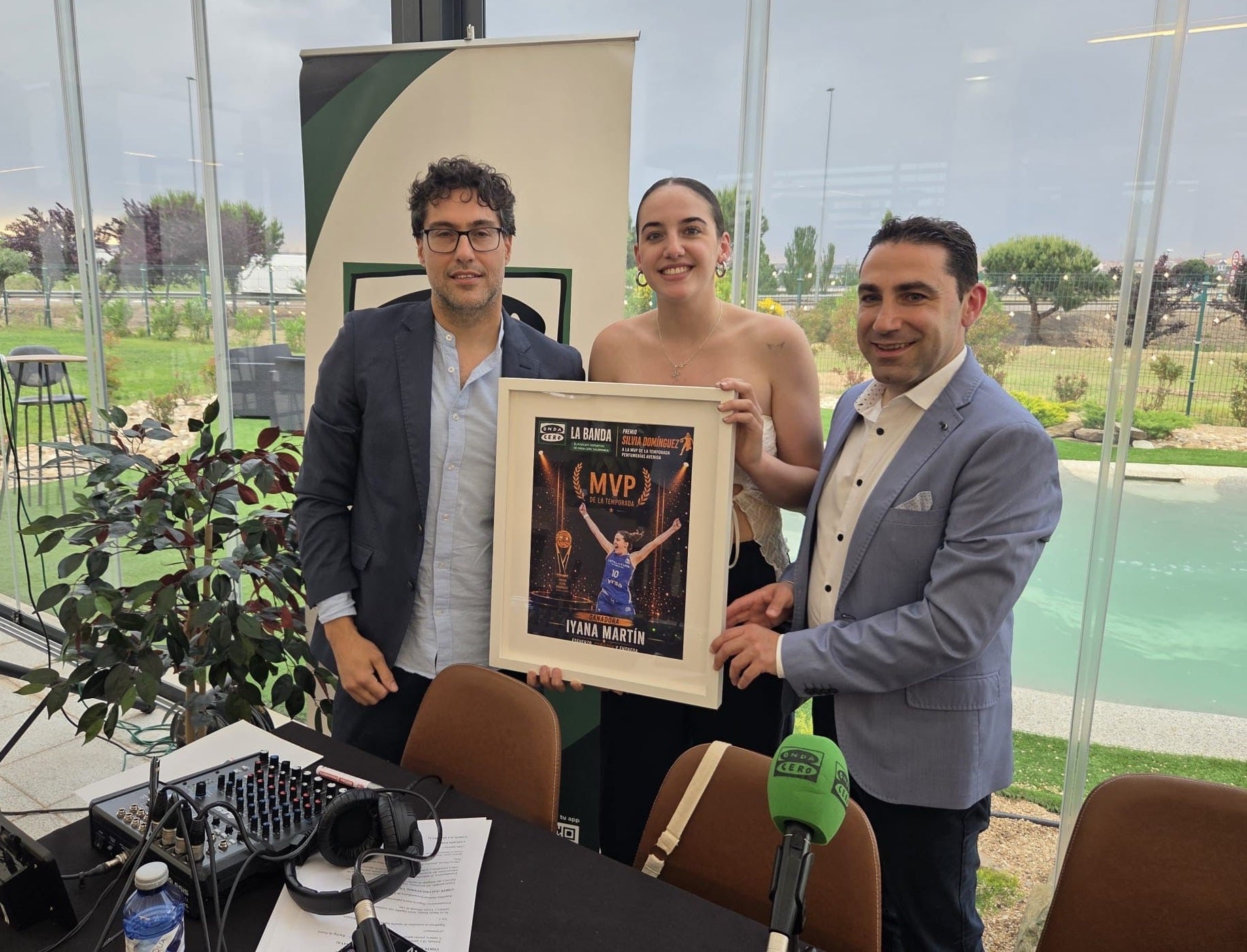 Iyana Martín, ganadora del 'I Premio Silvia Domínguez' a la mejor jugadora de la temporada del Perfumerías Avenida Iyana Martín, ganadora del 'I Premio Silvia Domínguez' a la mejor jugadora de la temporada del Perfumerías Avenida