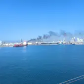 Un incendio en el Serrallo obliga a movilizar a los bomberos Un incendio en el Serrallo obliga a movilizar a los bomberos