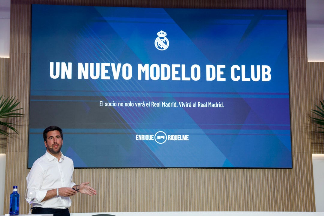 Riquelme responde a Florentino: "Son falsedades" Riquelme responde a Florentino: "Son falsedades"
