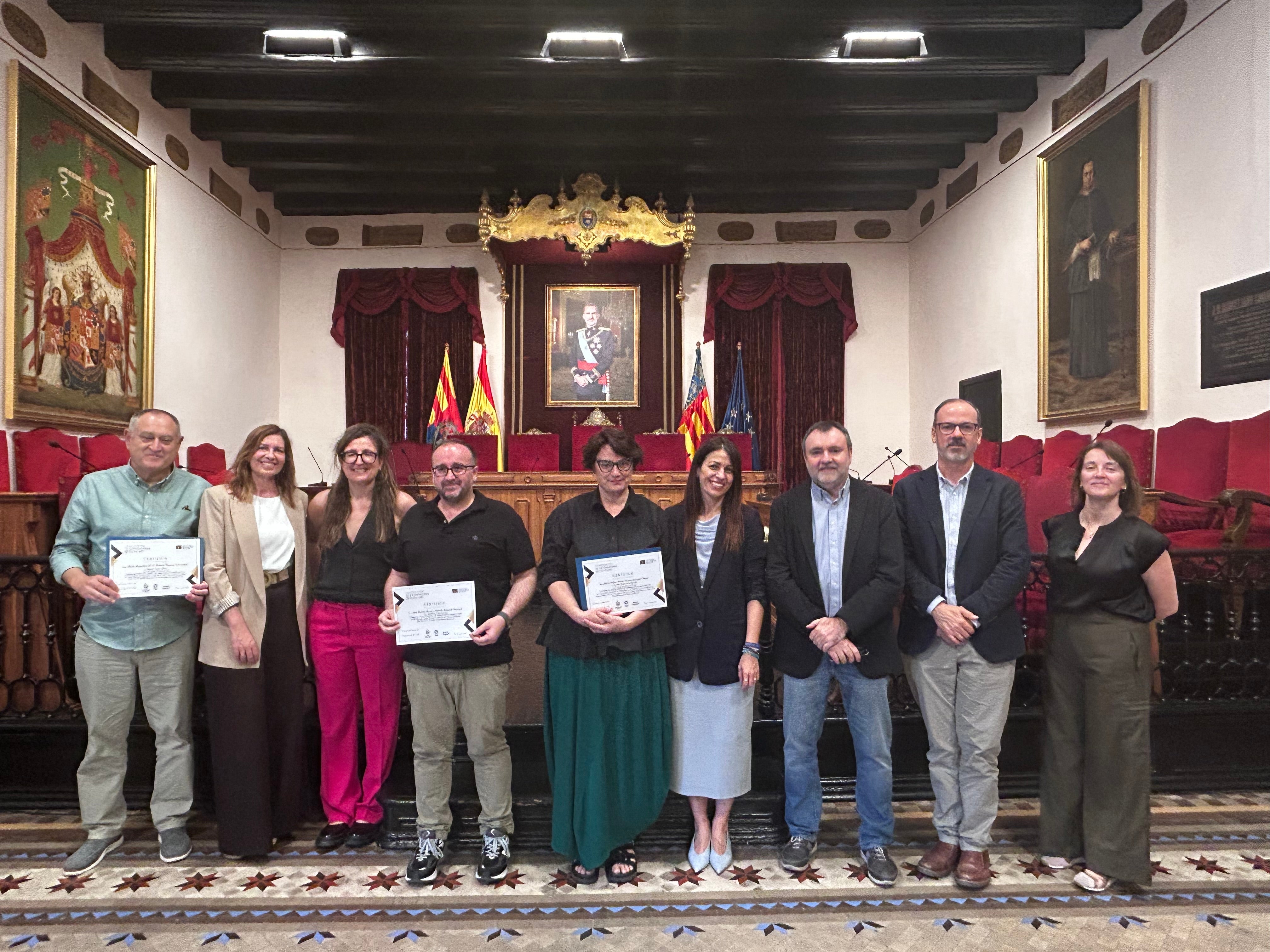 Un reportaje sobre el destino de la ropa usada se alza con el VI Premio Vicente Verdú de Periodismo e Innovación de Elche Un reportaje sobre el destino de la ropa usada se alza con el VI Premio Vicente Verdú de Periodismo e Innovación de Elche