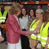 Recorrido de la Reina Sofía por las instalaciones del Banco de Alimentos de Castellón