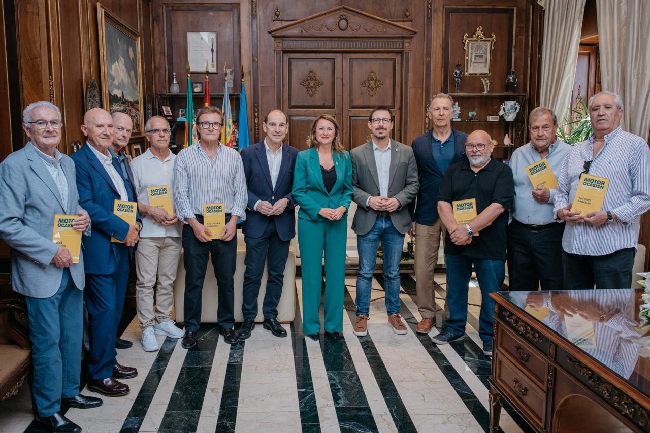 El Ayuntamiento de Castellón y Motorocasión rinden homenaje a los impulsores de la feria en su 30º aniversario El Ayuntamiento de Castellón y Motorocasión rinden homenaje a los impulsores de la feria en su 30º aniversario