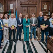 El Ayuntamiento de Castellón y Motorocasión rinden homenaje a los impulsores de la feria en su 30º aniversario El Ayuntamiento de Castellón y Motorocasión rinden homenaje a los impulsores de la feria en su 30º aniversario