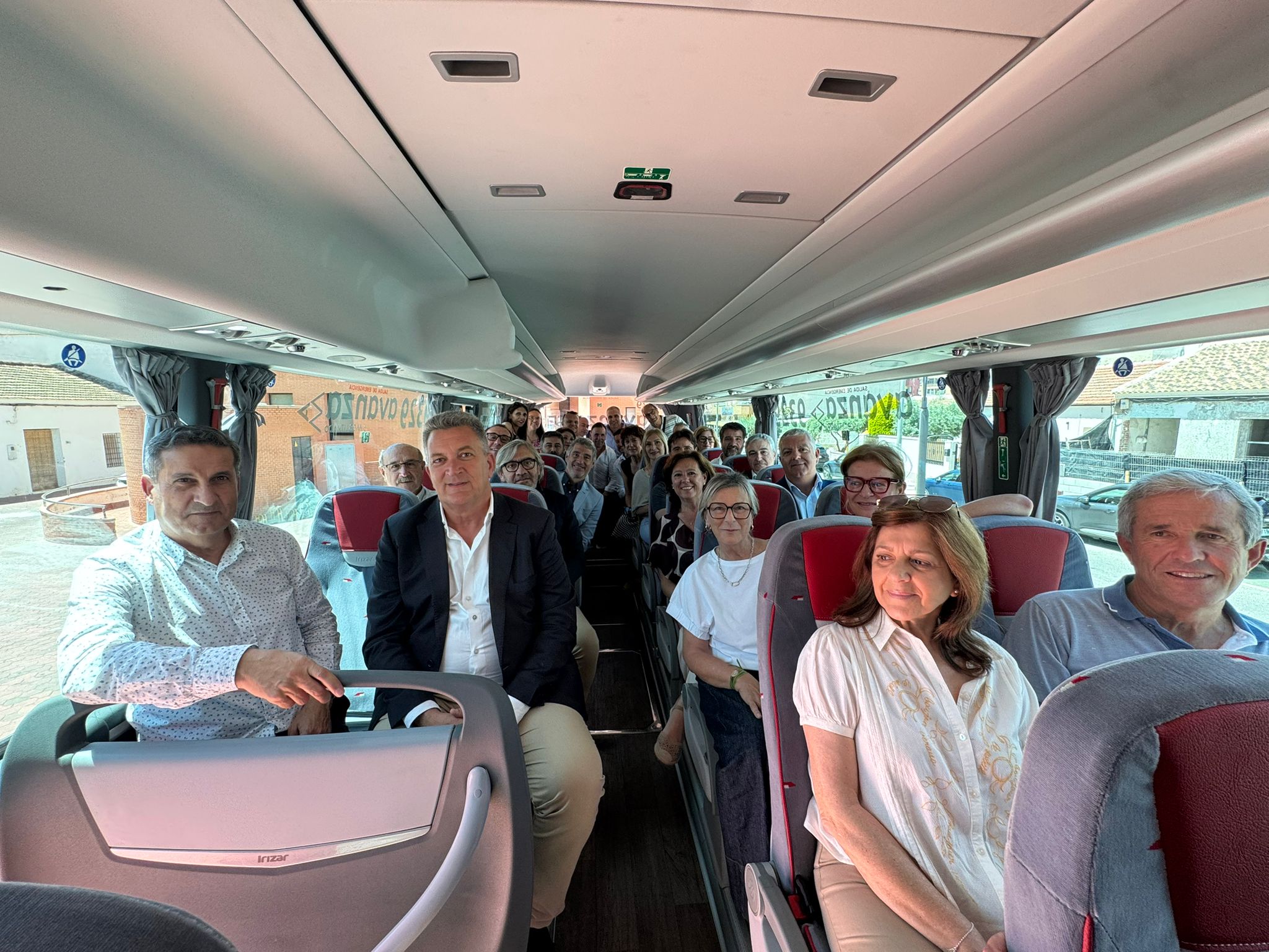 La Generalitat pone en marcha el nuevo servicio de autobuses que refuerza la movilidad en la Vega Baja La Generalitat pone en marcha el nuevo servicio de autobuses que refuerza la movilidad en la Vega Baja