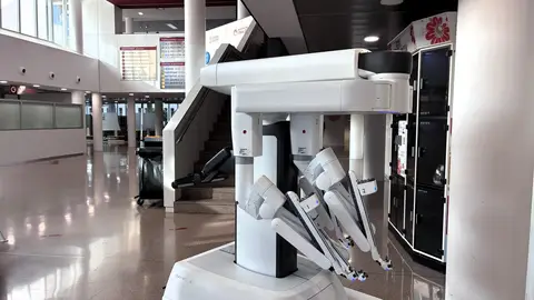 Robot quirúrgico Da Vinci Xi adquirido por el Hospital Universitario del Vinalopó de Elche. Robot quirúrgico Da Vinci Xi adquirido por el Hospital Universitario del Vinalopó de Elche.