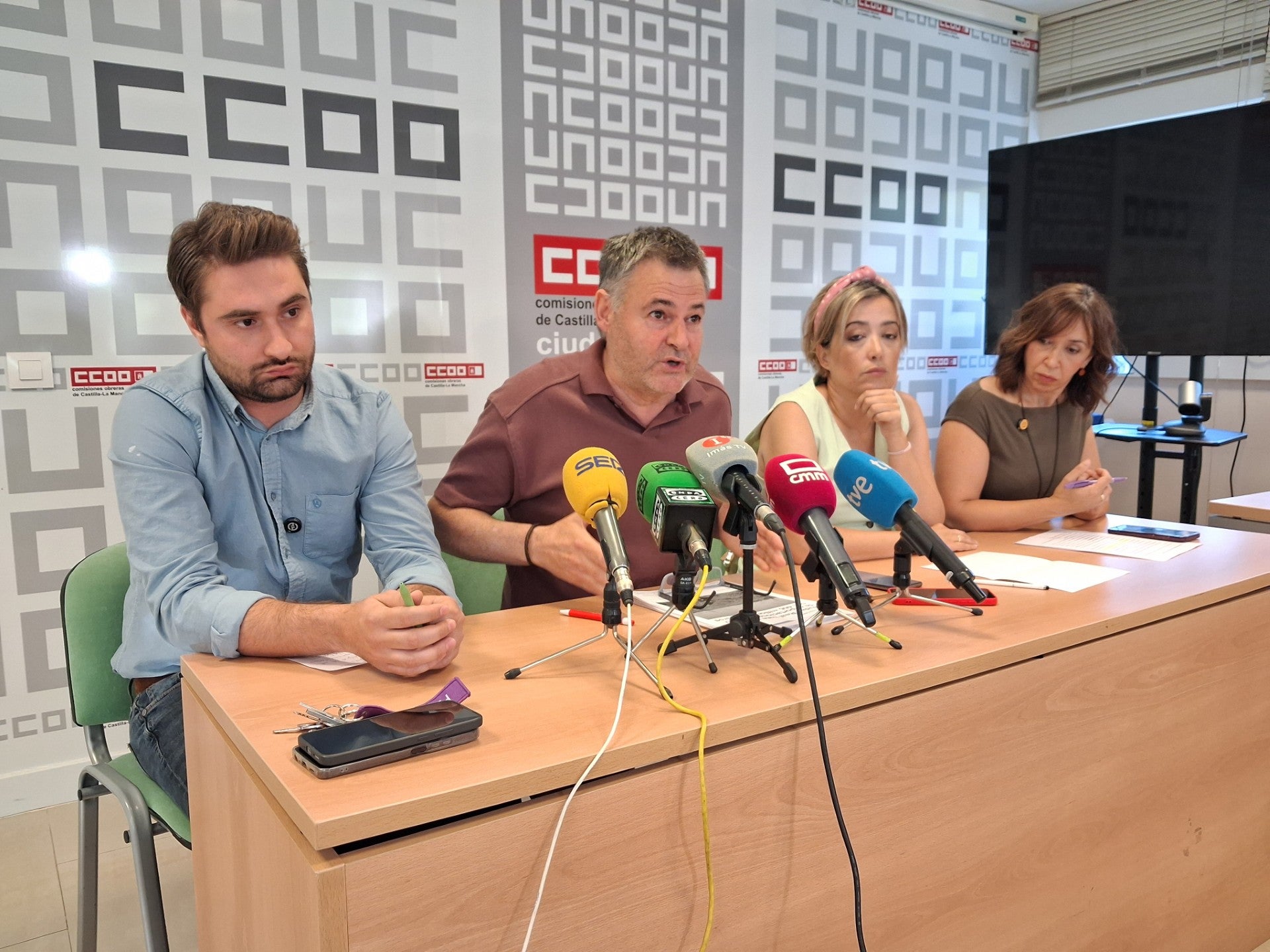 UGT y CCOO convocan movilizaciones para exigir el desbloqueo de varios convenios en Ciudad Real UGT y CCOO convocan movilizaciones para exigir el desbloqueo de varios convenios en Ciudad Real