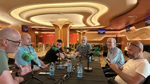Última Tertulia del Centollo Mecánico desde el Casino de Vigo Rubén Rey con todos los invitados