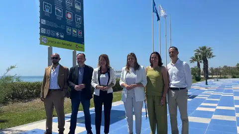 Castellón recupera la bandera azul del Serradal y logra el pleno en todas sus playas Castellón recupera la bandera azul del Serradal y logra el pleno en todas sus playas