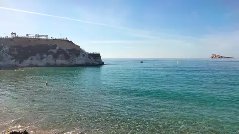 La Marina Baixa entra en un fin de semana de pleno verano con hasta 33 grados y riesgo alto de incendios La Marina Baixa entra en un fin de semana de pleno verano con hasta 33 grados y riesgo alto de incendios