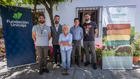Fundación Unicaja y Serranías Vivas impulsan un programa de becas de aprendizaje en ganadería regenerativa Fundación Unicaja y Serranías Vivas impulsan un programa de becas de aprendizaje en ganadería regenerativa