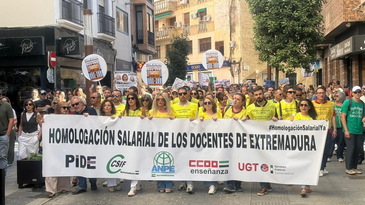 Sindicatos docentes y la Junta retomarán la negociación rota sobre homologación salarial en la semana del 15 de junio Sindicatos docentes y la Junta retomarán la negociación rota sobre homologación salarial en la semana del 15 de junio