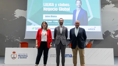 Edufinet se acerca al mundo del fútbol profesional para analizar el modelo de gestión y negocio de los clubes de LALIGA Edufinet se acerca al mundo del fútbol profesional para analizar el modelo de gestión y negocio de los clubes de LALIGA