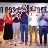 Urtasun, Bustinduy, Mónica García, Antonio Maíllo, Lara Hernández y Gerardo Pisarello, durante el acto en Madrid