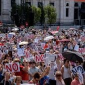 Miles de personas se manifiestan en Madrid contra el desmantelamiento de la Sanidad Pública
