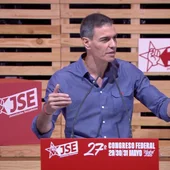 Sánchez pide tiempo y acusa a la "oposición marrullera" de querer "derribar" al Gobierno con "malas artes": "Nosotros, a gobernar hasta 2027 y más allá" Sánchez pide tiempo y acusa a la "oposición marrullera" de querer "derribar" al Gobierno con "malas artes": "Nosotros, a gobernar hasta 2027 y más allá"