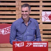 Pedro Sánchez: "Ser presidente del Gobierno es un honor y ser secretario general del PSOE, el mayor orgullo" Pedro Sánchez: "Ser presidente del Gobierno es un honor y ser secretario general del PSOE, el mayor orgullo"