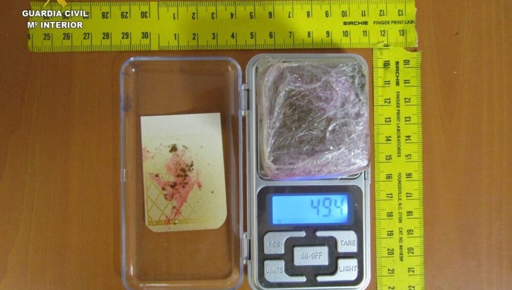 Material incautado por la Guardia Civil