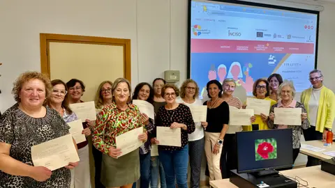 El Centro de la Mujer ofrece un curso de capacitación digital para superar la brecha digital El Centro de la Mujer ofrece un curso de capacitación digital para superar la brecha digital