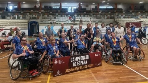 Equipo de balonmano en silla de ruedas del CD Iplacea de Alcal&aacute; de Henares