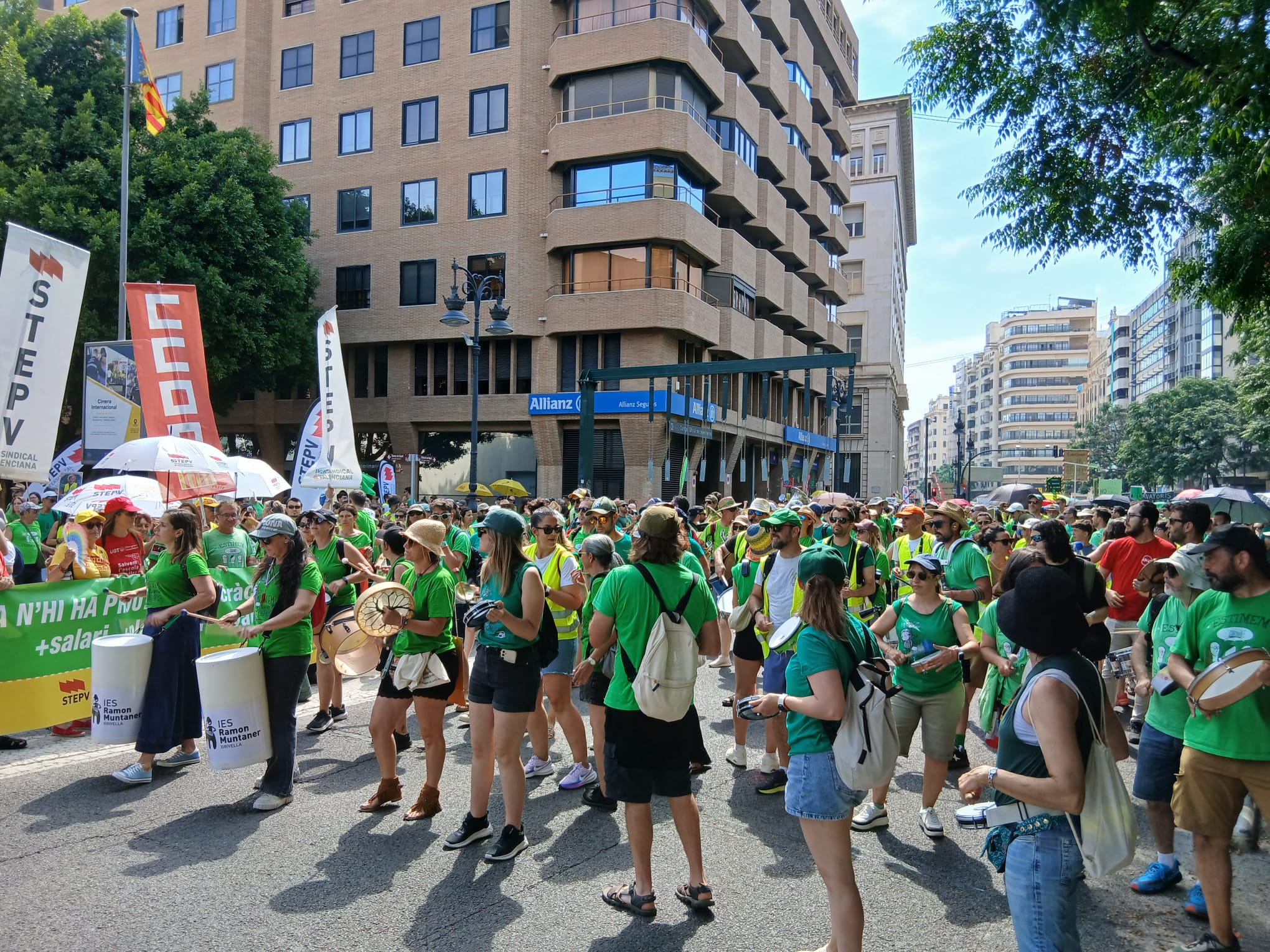 Los docentes siguen esperanzados en alcanzar un acuerdo con la Consellería que mejore el sector educativo Los docentes siguen esperanzados en alcanzar un acuerdo con la Consellería que mejore el sector educativo