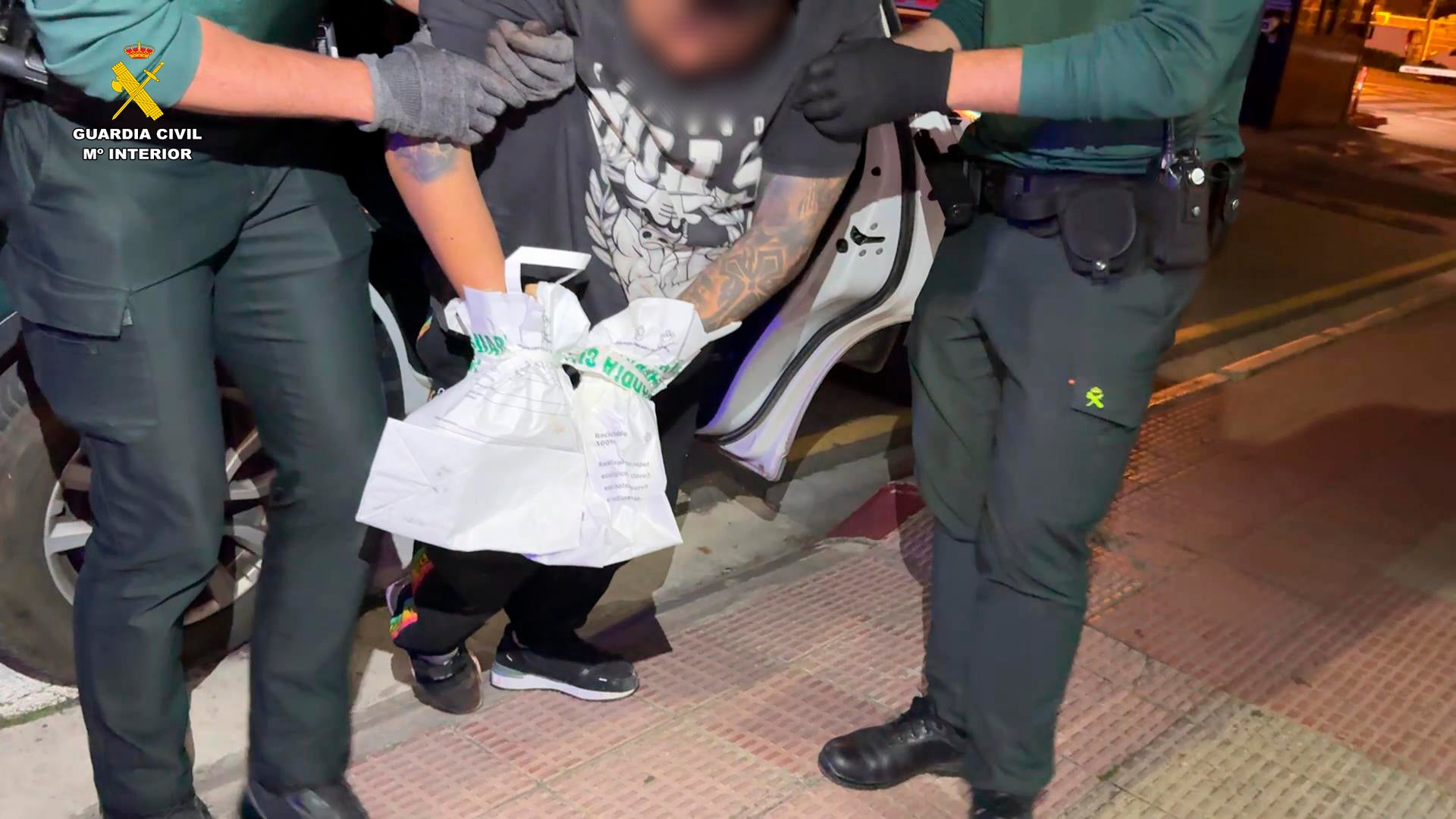 Un testigo y la rápida llegada de la Guardia Civil evitaron la muerte la de la pareja del presunto homicida de Fuenmayor Un testigo y la rápida llegada de la Guardia Civil evitaron la muerte la de la pareja del presunto homicida de Fuenmayor